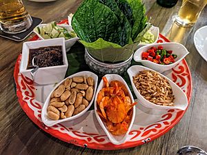 Miang kham platter