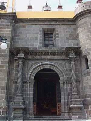 Portada del Sagrario