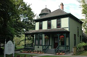 Roedde House 01.jpg