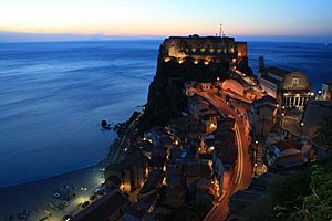 Scilla castello Ruffo Notte