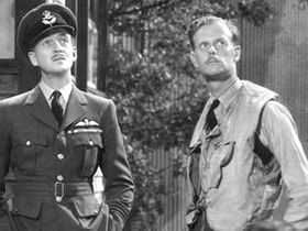 Spitfire-1943-Niven-Currant