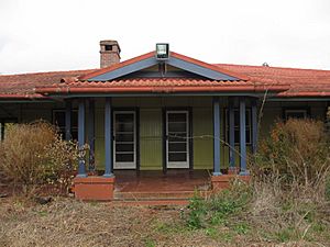 Wairuna Homestead and Cemetery (2013).jpg