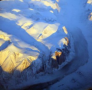 Akshayuk Pass, Cumberland Peninsula