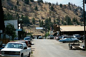 Downtown Mitchell, Oregon