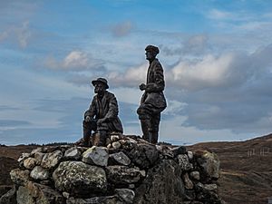 Mackenzie collie statue