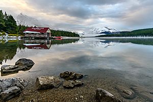 Sunrise at Maligne lake 3