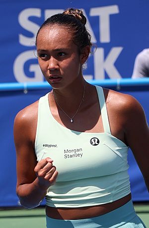 Leylah Fernandez (2023 DC Open) 02 (cropped).jpg