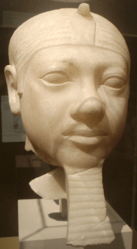 Menkaura-FragmentaryStatueHead MuseumOfFineArtsBoston