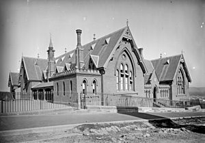 Newcastle east public school