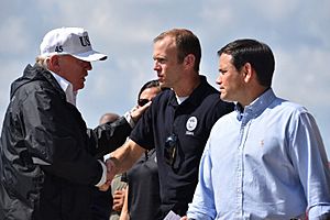 POTUS arrives in Florida 170914-G-ZX620-226