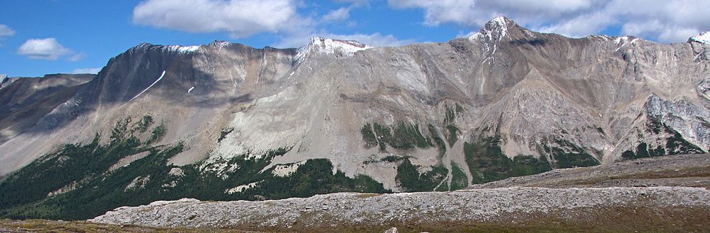 Parker Ridge looking east