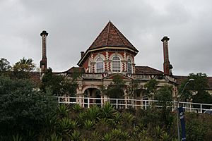 Somerville House (2008).jpg