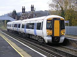 375308 arriving at Cuxton.jpg