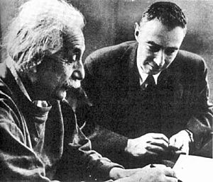 Einstein oppenheimer