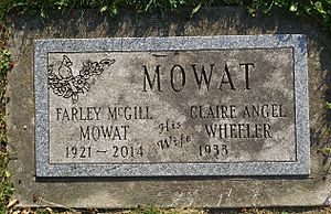 Farley Mowat grave site