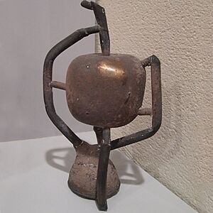 Lost Wax-Apple in bronze