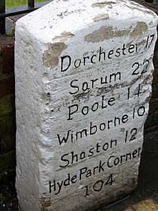 Milestone, Blandford Forum - geograph.org.uk - 1714569