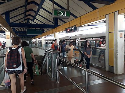 NS2 Bukit Batok Escalator.jpg