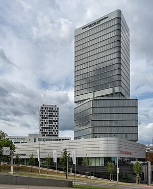 Porsche Design Tower-pjt