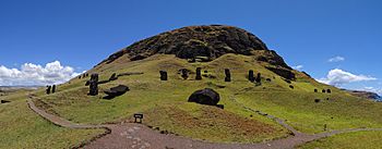 Rano-Raraku-Panorama-2013