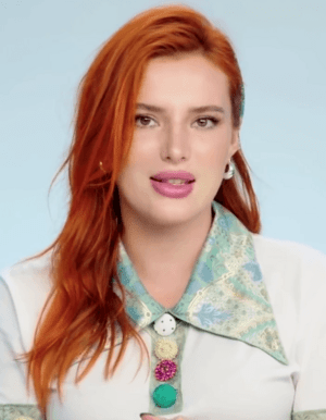 Bella Thorne 2021.png