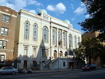 East Midwood Jewish Center building 1.JPG