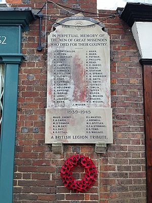 Great Missenden High Street war memorial (2)