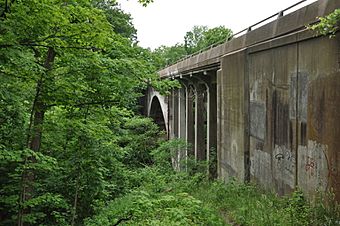 SuffieldCT Bridge455.jpg