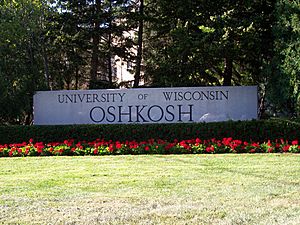 UWOshkoshSign