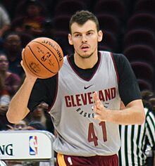 Ante Zizic (37497798991)