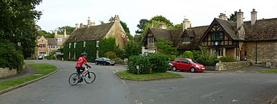 Cmglee Upper Hambleton high street