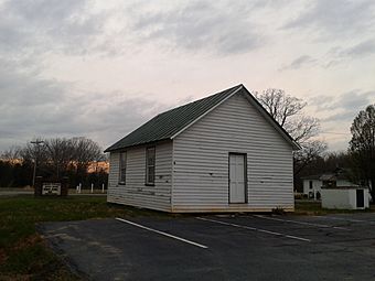 Eckington School at dusk.jpg