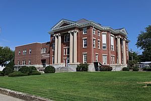 Hardy County Courthouse