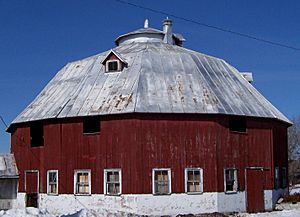 TenSidedBarn