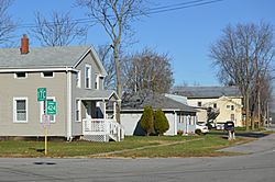 High Street east of Henry Street