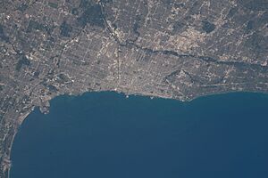 ISS067-E-151549 Chicago metropolitan area