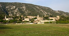 The town hall of Maubec