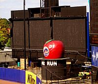 Mets home run apple