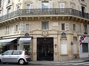 Place Lili-Boulanger, Paris 9