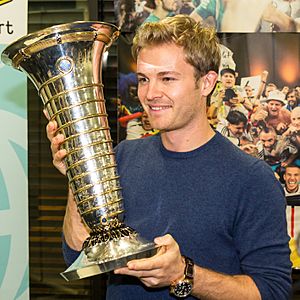 Pressetermin Lukas Podolski und Nico Rosberg, Airport Köln-Bonn-7041