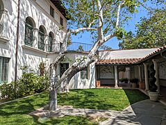 Sycamore Court, Balch Hall, Scripps College