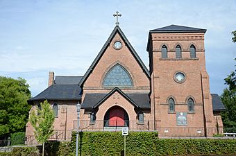 Trinity Episcopal Cathedral, Little Rock.jpg