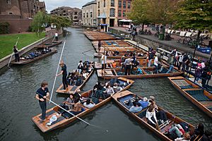 Cambridge - Punting in Cambridge - 1690