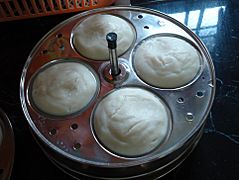 Idlis Ready