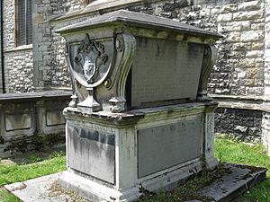 ThomasSherlockMonument01