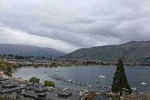 Wanaka and lake 27