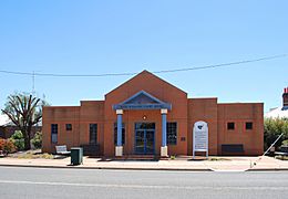 West Wyalong Court House