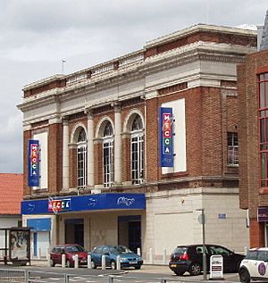 Bingo Hall, Uxbridge Road, Hayes - geograph.org.uk - 23008