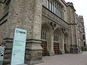 Canadian Museum of Nature (20725500106)