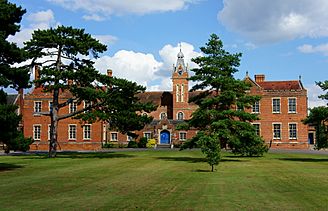 Carew Manor, Beddington - geograph.org.uk - 2541188